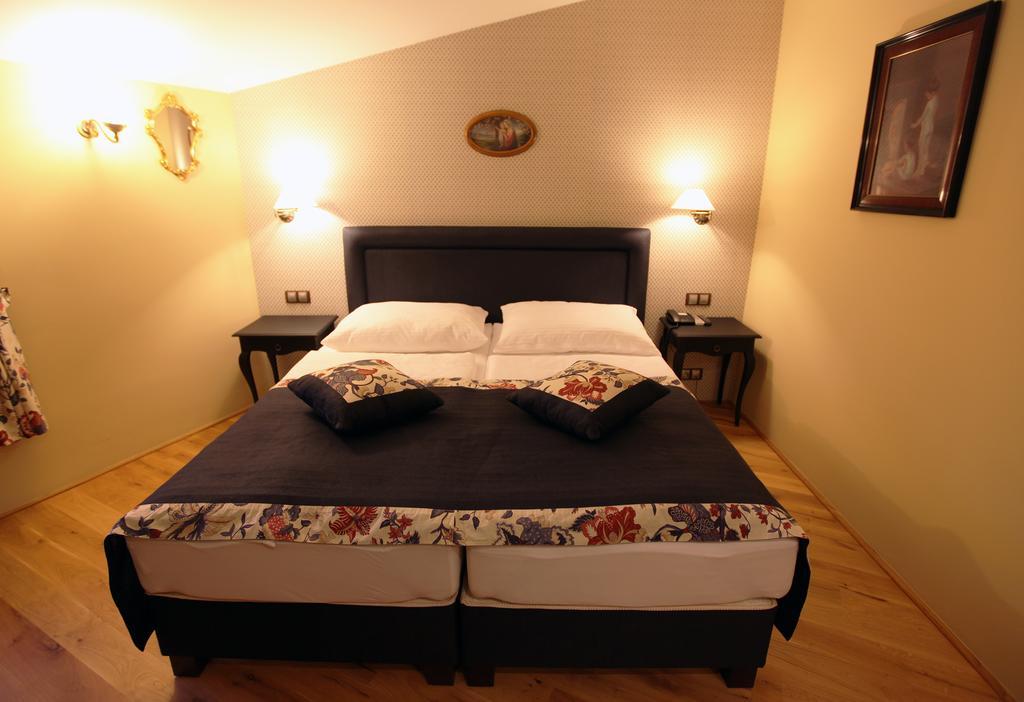 Boutique Hotel Pri Mlyne Lozorno Quarto foto