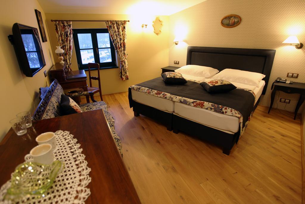 Boutique Hotel Pri Mlyne Lozorno Quarto foto